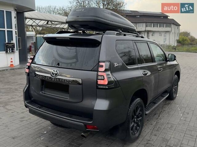 Серый Тойота Ленд Крузер Прадо, объемом двигателя 3.96 л и пробегом 76 тыс. км за 54600 $, фото 3 на Automoto.ua