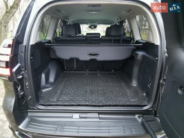 Серый Тойота Ленд Крузер Прадо, объемом двигателя 2.76 л и пробегом 148 тыс. км за 48500 $, фото 11 на Automoto.ua