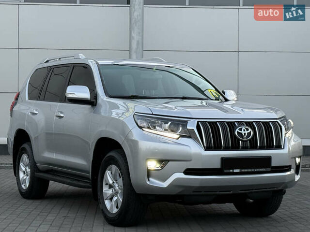 Серый Тойота Ленд Крузер Прадо, объемом двигателя 2.76 л и пробегом 54 тыс. км за 46200 $, фото 2 на Automoto.ua