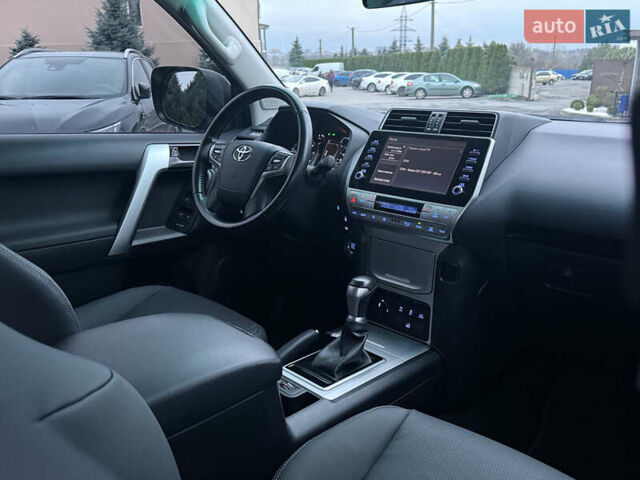 Серый Тойота Ленд Крузер Прадо, объемом двигателя 2.76 л и пробегом 56 тыс. км за 46300 $, фото 38 на Automoto.ua