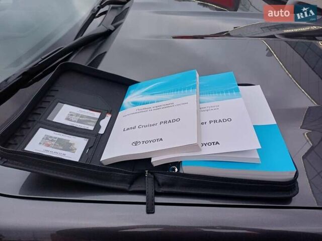 Сірий Тойота Ленд Крузер Прадо, об'ємом двигуна 3.96 л та пробігом 23 тис. км за 52100 $, фото 43 на Automoto.ua