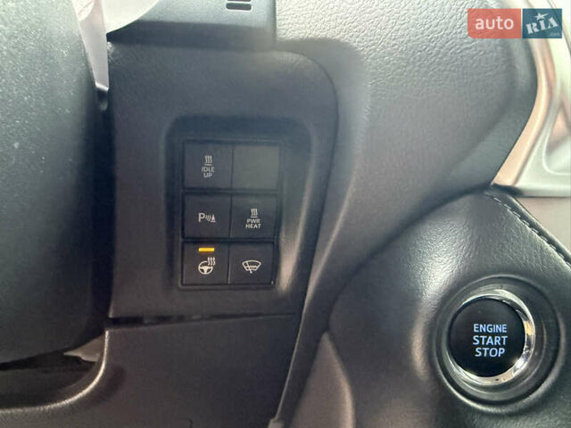 Серый Тойота Ленд Крузер Прадо, объемом двигателя 2.76 л и пробегом 70 тыс. км за 48500 $, фото 12 на Automoto.ua