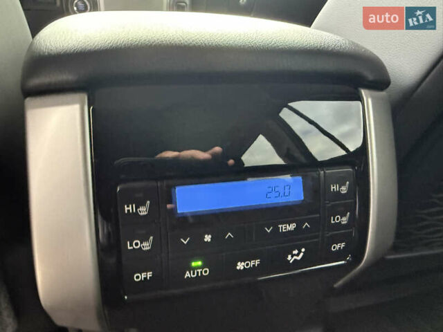 Серый Тойота Ленд Крузер Прадо, объемом двигателя 2.76 л и пробегом 70 тыс. км за 48500 $, фото 18 на Automoto.ua