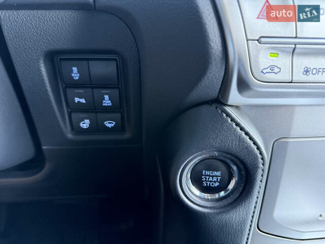 Серый Тойота Ленд Крузер Прадо, объемом двигателя 2.76 л и пробегом 70 тыс. км за 49500 $, фото 13 на Automoto.ua