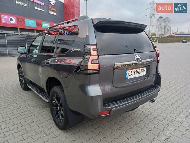 Сірий Тойота Ленд Крузер Прадо, об'ємом двигуна 3.96 л та пробігом 23 тис. км за 52100 $, фото 11 на Automoto.ua