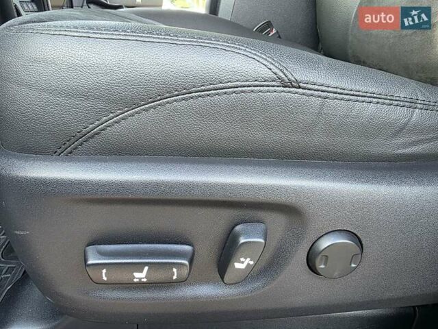 Сірий Тойота Ленд Крузер Прадо, об'ємом двигуна 3.96 л та пробігом 30 тис. км за 48500 $, фото 7 на Automoto.ua