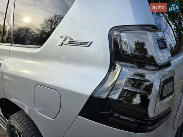 Сірий Тойота Ленд Крузер Прадо, об'ємом двигуна 3.96 л та пробігом 30 тис. км за 48500 $, фото 13 на Automoto.ua