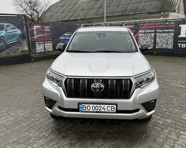 Сірий Тойота Ленд Крузер Прадо, об'ємом двигуна 3.96 л та пробігом 19 тис. км за 58200 $, фото 2 на Automoto.ua