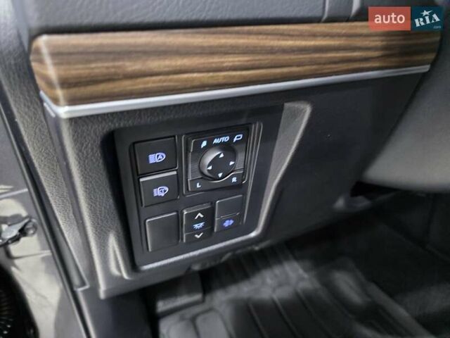 Серый Тойота Ленд Крузер Прадо, объемом двигателя 2.76 л и пробегом 111 тыс. км за 50999 $, фото 39 на Automoto.ua