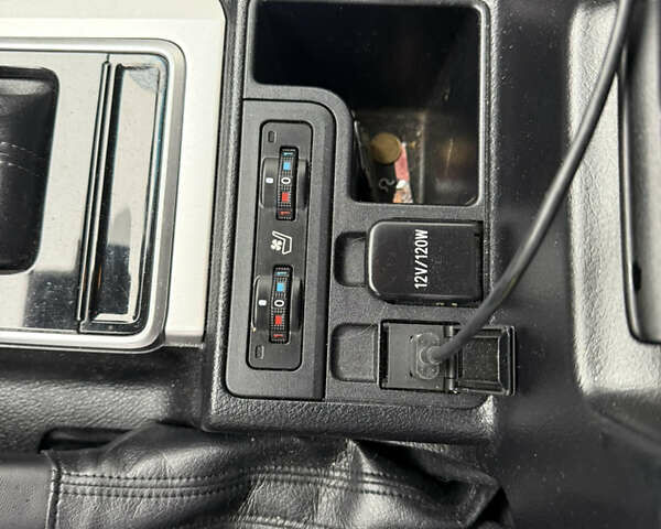 Сірий Тойота Ленд Крузер Прадо, об'ємом двигуна 3.96 л та пробігом 19 тис. км за 58200 $, фото 22 на Automoto.ua