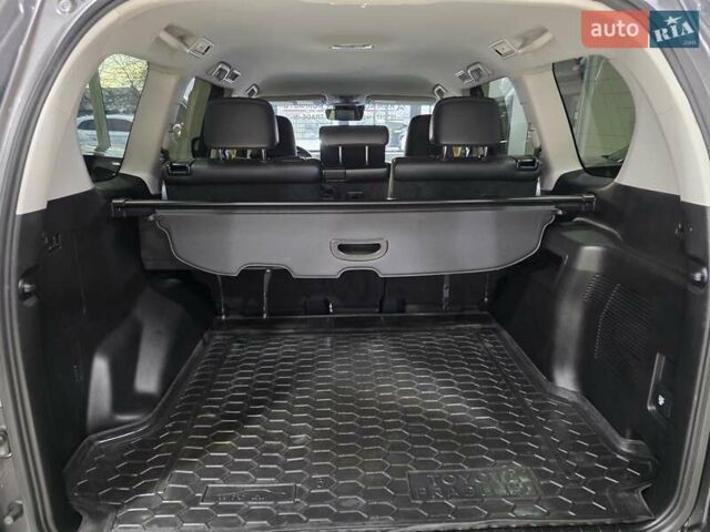 Серый Тойота Ленд Крузер Прадо, объемом двигателя 2.76 л и пробегом 111 тыс. км за 50999 $, фото 50 на Automoto.ua