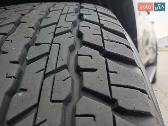 Сірий Тойота Ленд Крузер Прадо, об'ємом двигуна 3.96 л та пробігом 23 тис. км за 52100 $, фото 45 на Automoto.ua