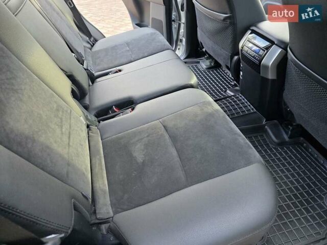 Серый Тойота Ленд Крузер Прадо, объемом двигателя 3.96 л и пробегом 30 тыс. км за 48999 $, фото 26 на Automoto.ua