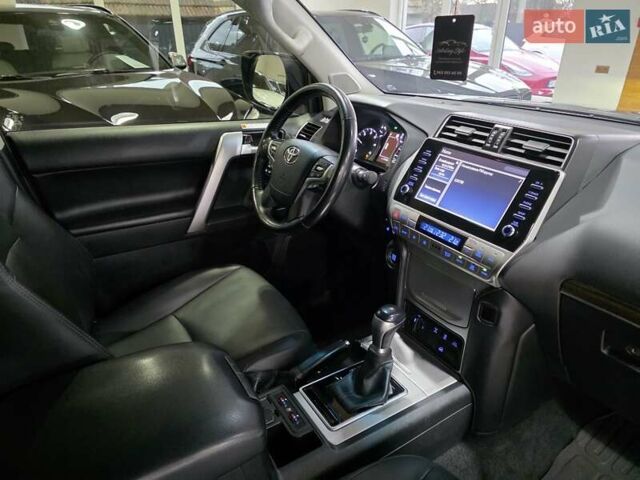 Серый Тойота Ленд Крузер Прадо, объемом двигателя 2.76 л и пробегом 111 тыс. км за 50999 $, фото 57 на Automoto.ua