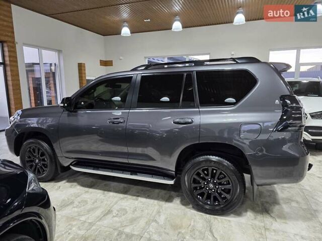 Серый Тойота Ленд Крузер Прадо, объемом двигателя 2.76 л и пробегом 111 тыс. км за 50999 $, фото 6 на Automoto.ua