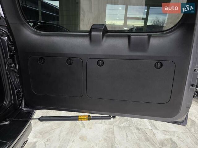 Серый Тойота Ленд Крузер Прадо, объемом двигателя 2.76 л и пробегом 111 тыс. км за 50999 $, фото 51 на Automoto.ua