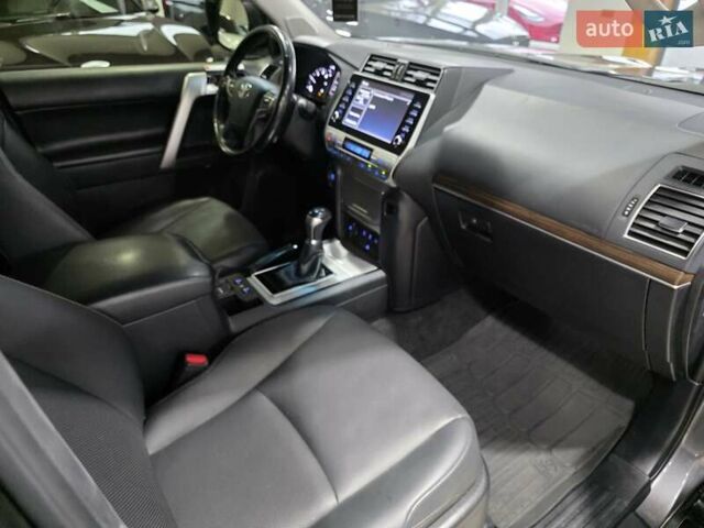 Серый Тойота Ленд Крузер Прадо, объемом двигателя 2.76 л и пробегом 111 тыс. км за 50999 $, фото 53 на Automoto.ua