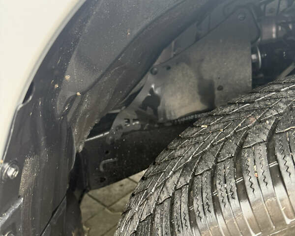 Сірий Тойота Ленд Крузер Прадо, об'ємом двигуна 3.96 л та пробігом 19 тис. км за 58200 $, фото 27 на Automoto.ua