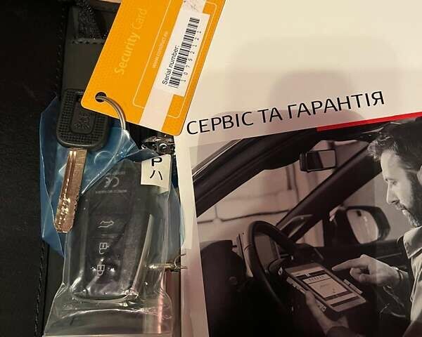 Серый Тойота Ленд Крузер Прадо, объемом двигателя 4 л и пробегом 3 тыс. км за 54200 $, фото 4 на Automoto.ua