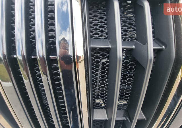 Сірий Тойота Ленд Крузер Прадо, об'ємом двигуна 3.96 л та пробігом 35 тис. км за 50100 $, фото 5 на Automoto.ua