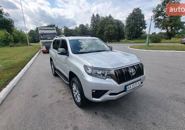Сірий Тойота Ленд Крузер Прадо, об'ємом двигуна 3.96 л та пробігом 35 тис. км за 50100 $, фото 1 на Automoto.ua