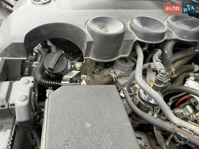 Сірий Тойота Ленд Крузер Прадо, об'ємом двигуна 3.96 л та пробігом 19 тис. км за 58200 $, фото 30 на Automoto.ua