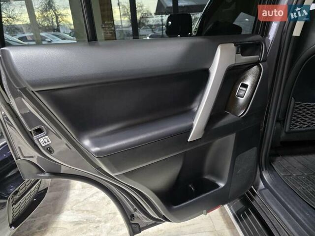 Серый Тойота Ленд Крузер Прадо, объемом двигателя 2.76 л и пробегом 111 тыс. км за 50999 $, фото 48 на Automoto.ua