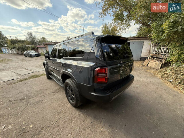 Серый Тойота Ленд Крузер Прадо, объемом двигателя 2.39 л и пробегом 7 тыс. км за 69900 $, фото 10 на Automoto.ua