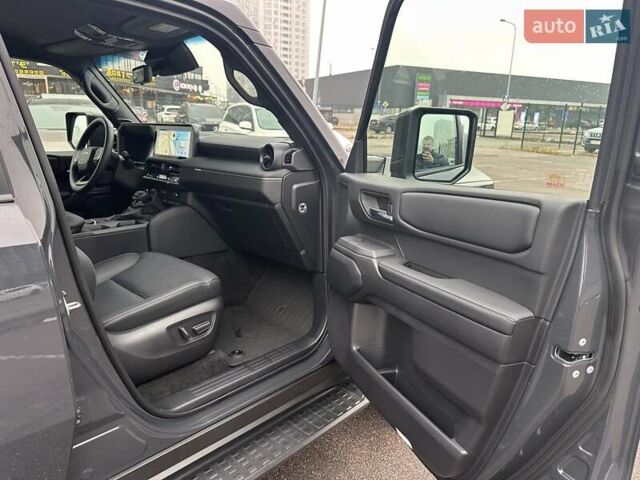 Сірий Тойота Ленд Крузер Прадо, об'ємом двигуна 2.76 л та пробігом 12 тис. км за 68700 $, фото 36 на Automoto.ua