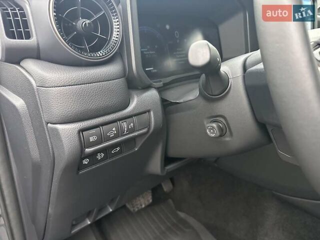 Сірий Тойота Ленд Крузер Прадо, об'ємом двигуна 2.76 л та пробігом 12 тис. км за 68700 $, фото 45 на Automoto.ua