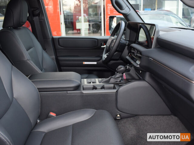 Серый Тойота Ленд Крузер Прадо, объемом двигателя 2.8 л и пробегом 985 тыс. км за 64200 $, фото 5 на Automoto.ua