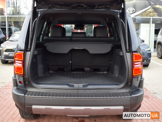 Серый Тойота Ленд Крузер Прадо, объемом двигателя 2.8 л и пробегом 985 тыс. км за 64200 $, фото 9 на Automoto.ua