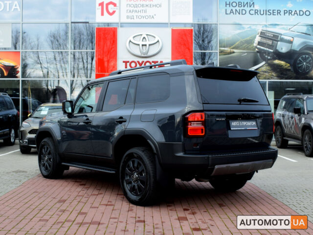 Серый Тойота Ленд Крузер Прадо, объемом двигателя 2.8 л и пробегом 985 тыс. км за 64200 $, фото 1 на Automoto.ua
