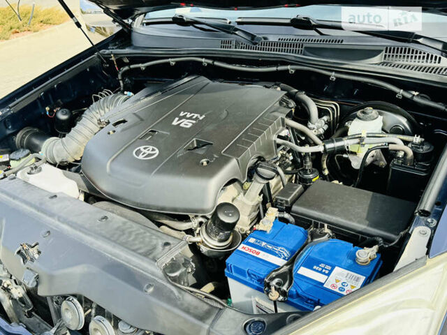 Синий Тойота Ленд Крузер Прадо, объемом двигателя 4 л и пробегом 157 тыс. км за 16900 $, фото 74 на Automoto.ua