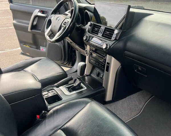 Синій Тойота Ленд Крузер Прадо, об'ємом двигуна 3 л та пробігом 216 тис. км за 24000 $, фото 6 на Automoto.ua