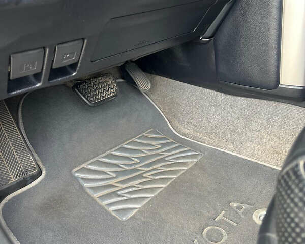 Синій Тойота Ленд Крузер Прадо, об'ємом двигуна 3 л та пробігом 216 тис. км за 24000 $, фото 14 на Automoto.ua