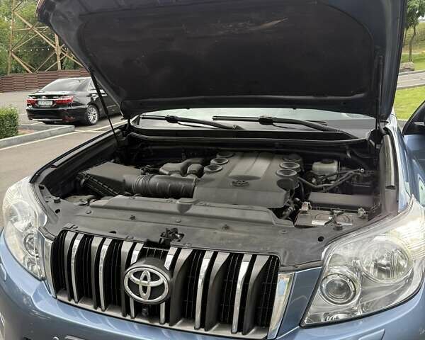 Тойота Ленд Крузер Прадо 2012 у Києві на Automoto.ua Синій Тойота Ленд Крузер Прадо, об'ємом двигуна 3.96 л та пробігом 263 тис. км за 31500 $, фото 19 на Automoto.ua