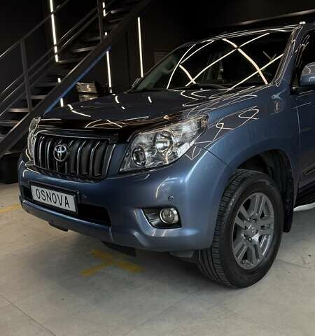 Тойота Ленд Крузер Прадо 2012 у Києві на Automoto.ua Синій Тойота Ленд Крузер Прадо, об'ємом двигуна 3.96 л та пробігом 263 тис. км за 31500 $, фото 7 на Automoto.ua