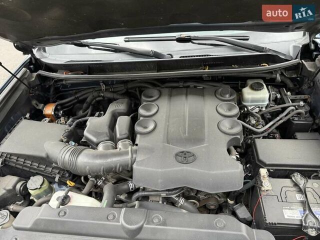 Тойота Ленд Крузер Прадо 2012 у Києві на Automoto.ua Синій Тойота Ленд Крузер Прадо, об'ємом двигуна 3.96 л та пробігом 263 тис. км за 31500 $, фото 20 на Automoto.ua