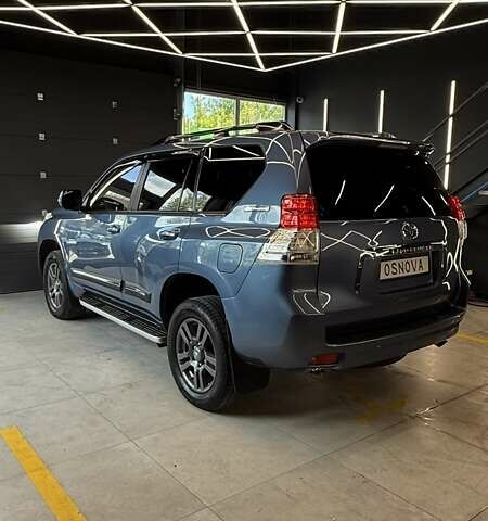 Тойота Ленд Крузер Прадо 2012 у Києві на Automoto.ua Синій Тойота Ленд Крузер Прадо, об'ємом двигуна 3.96 л та пробігом 263 тис. км за 31500 $, фото 3 на Automoto.ua