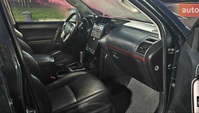 Синий Тойота Ленд Крузер Прадо, объемом двигателя 2.8 л и пробегом 452 тыс. км за 29000 $, фото 15 на Automoto.ua