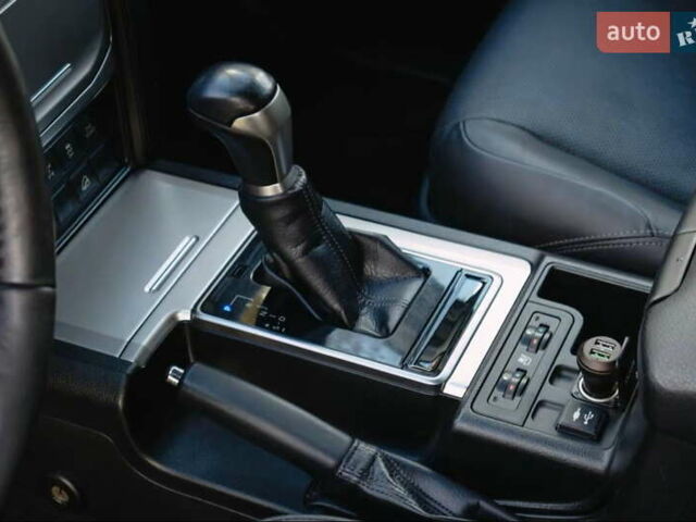 Синий Тойота Ленд Крузер Прадо, объемом двигателя 2.8 л и пробегом 264 тыс. км за 37900 $, фото 24 на Automoto.ua