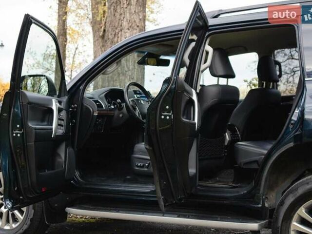 Синий Тойота Ленд Крузер Прадо, объемом двигателя 2.8 л и пробегом 264 тыс. км за 39500 $, фото 43 на Automoto.ua