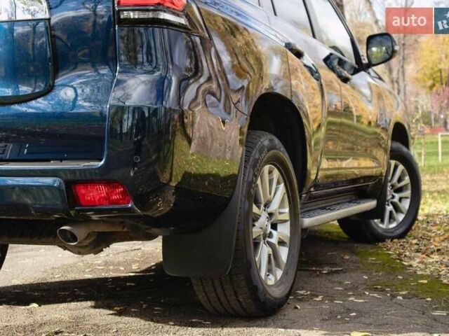 Синий Тойота Ленд Крузер Прадо, объемом двигателя 2.8 л и пробегом 264 тыс. км за 39500 $, фото 9 на Automoto.ua