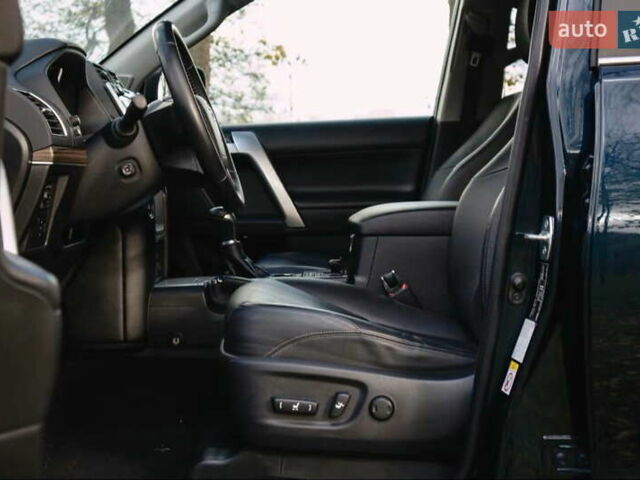 Синий Тойота Ленд Крузер Прадо, объемом двигателя 2.8 л и пробегом 264 тыс. км за 37900 $, фото 21 на Automoto.ua