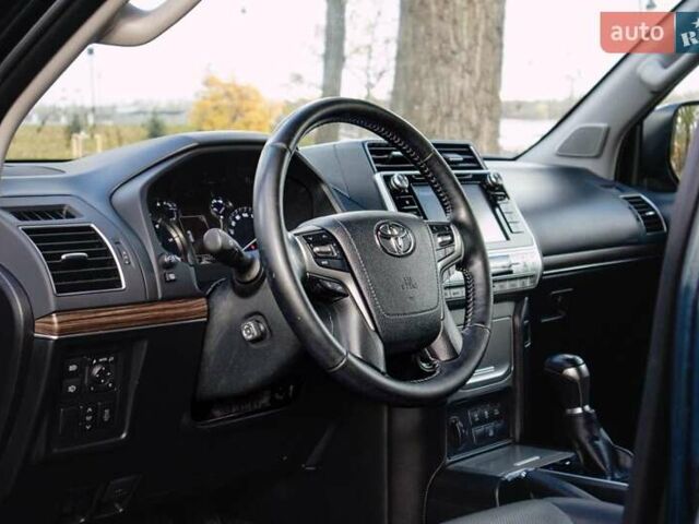 Синий Тойота Ленд Крузер Прадо, объемом двигателя 2.8 л и пробегом 264 тыс. км за 39500 $, фото 22 на Automoto.ua