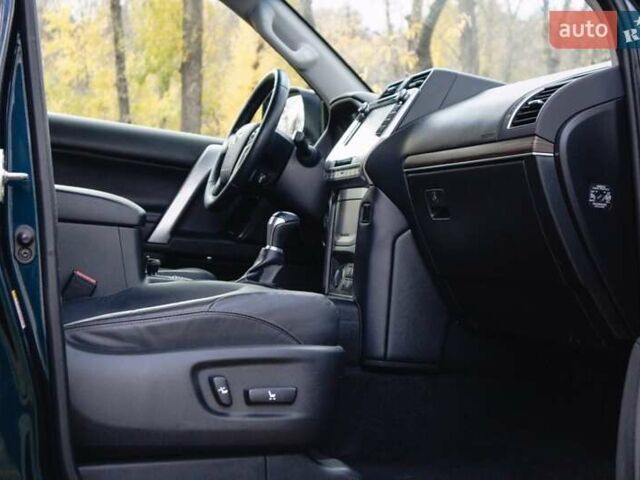 Синий Тойота Ленд Крузер Прадо, объемом двигателя 2.8 л и пробегом 264 тыс. км за 39500 $, фото 30 на Automoto.ua