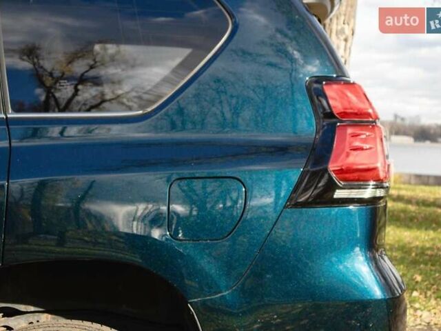 Синий Тойота Ленд Крузер Прадо, объемом двигателя 2.8 л и пробегом 264 тыс. км за 39500 $, фото 17 на Automoto.ua