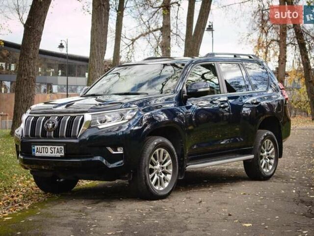 Синий Тойота Ленд Крузер Прадо, объемом двигателя 2.8 л и пробегом 264 тыс. км за 39500 $, фото 2 на Automoto.ua