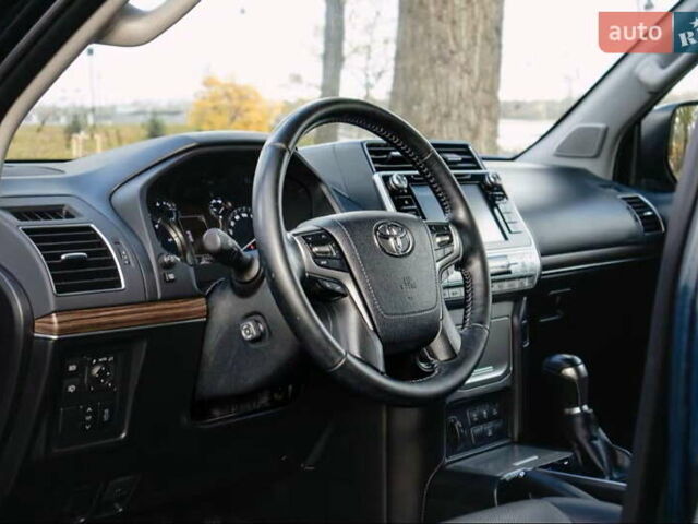 Синий Тойота Ленд Крузер Прадо, объемом двигателя 2.8 л и пробегом 264 тыс. км за 37900 $, фото 18 на Automoto.ua